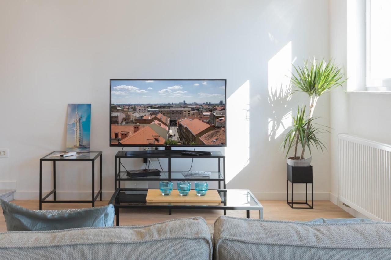 Design 2Bdr Apartment Near City Center Zagreb Ngoại thất bức ảnh