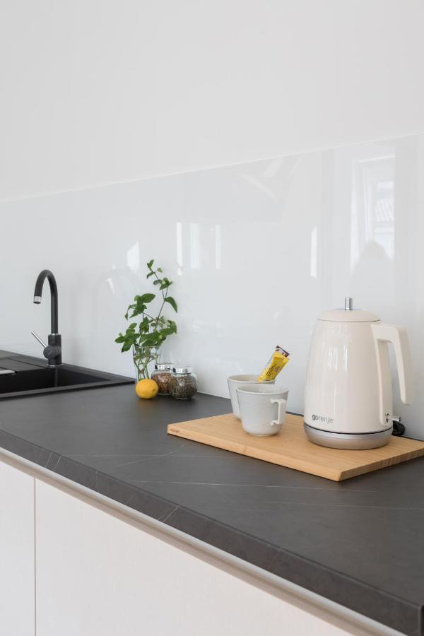 Design 2Bdr Apartment Near City Center Zagreb Ngoại thất bức ảnh